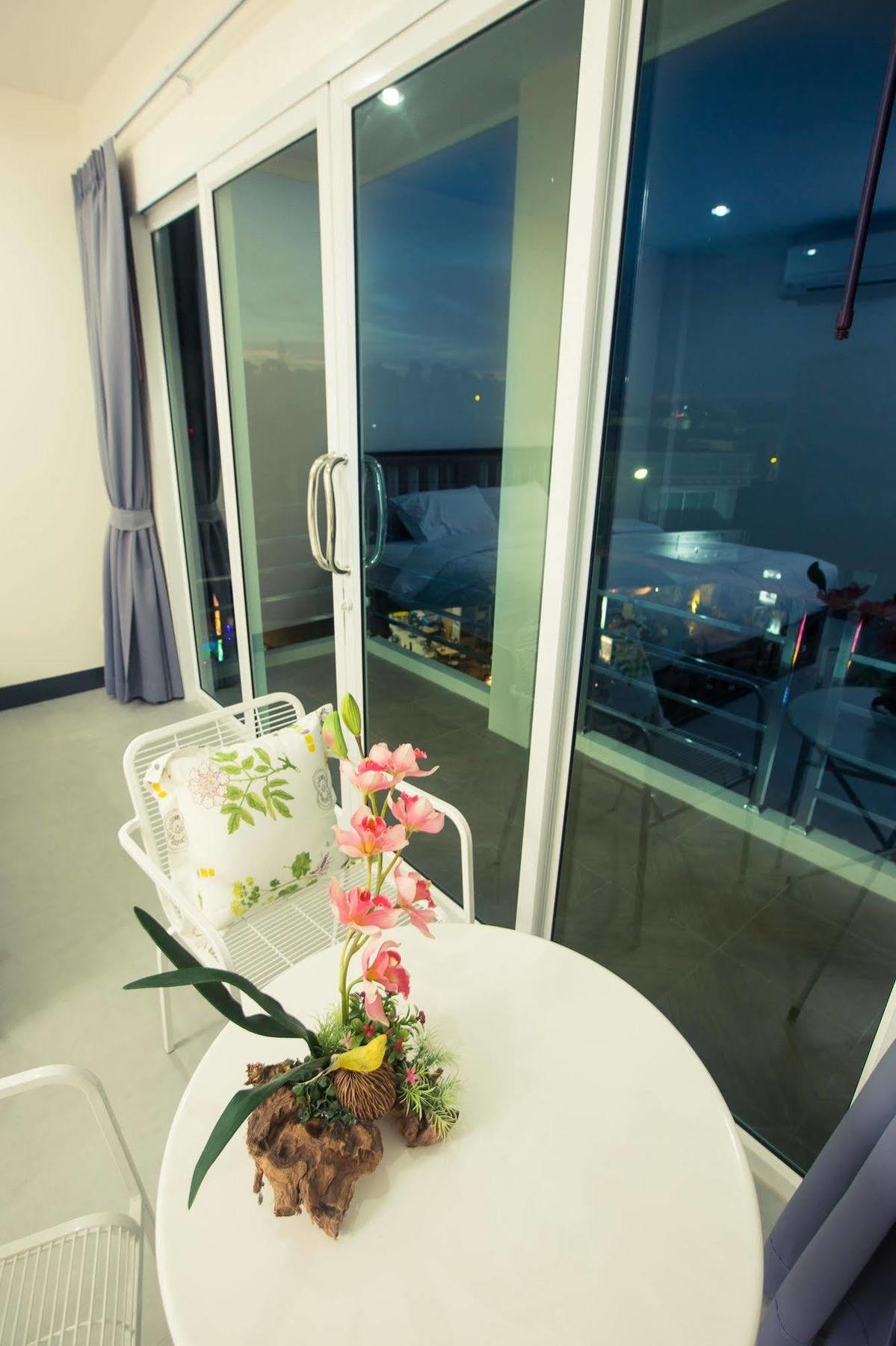 The 9Th House Hotell Krabi town Eksteriør bilde